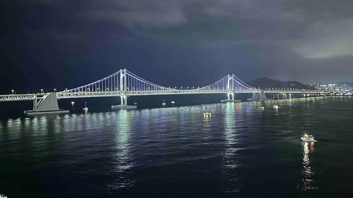 Harmony Gwangan Bridge Front View Apartment Busan